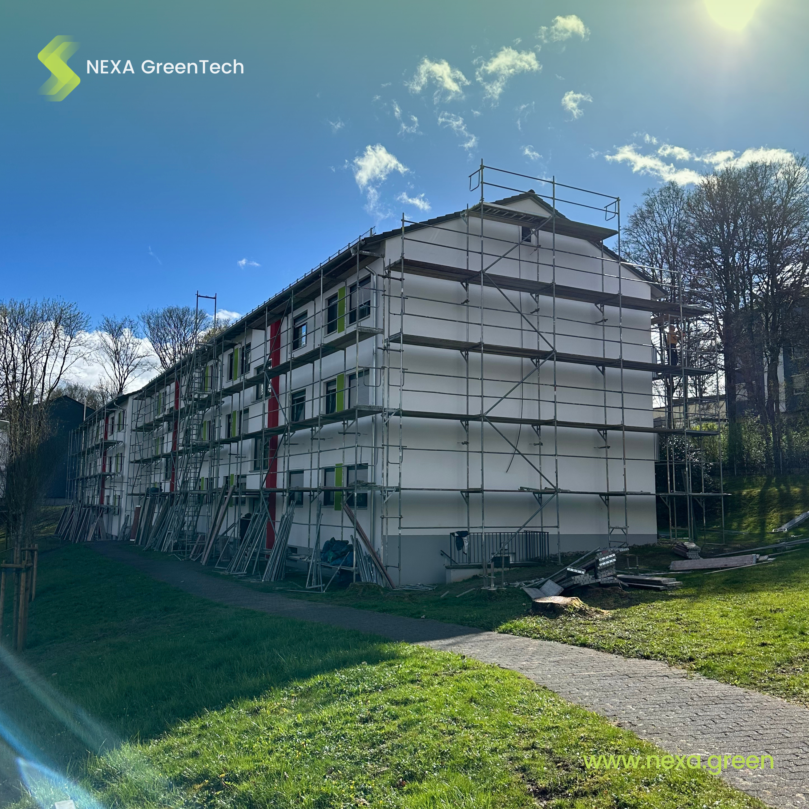 Revitalisierung von einem 16-Parteien Mehrfamilienhaus im Siegerland.
